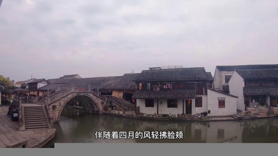 逃离昏暗的废弃城